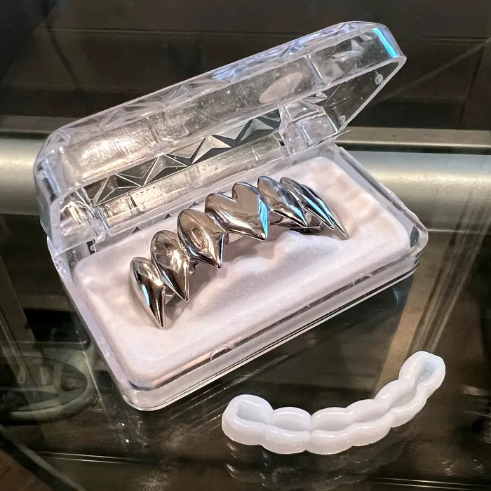 Bling Cartel Shark Grillz Eight Bottom Teeth Plain Silver Tone Rings Bling Cartel Shark Grillz Eight Bottom Teeth Plain Silver Tone Rings