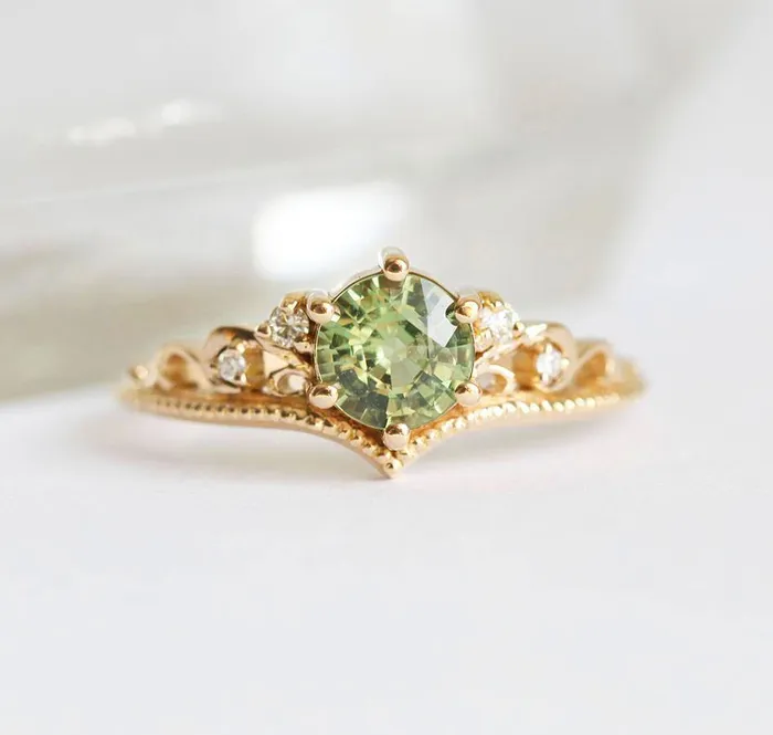 Bella Green Sapphire Diamond Ring capucinne Rings