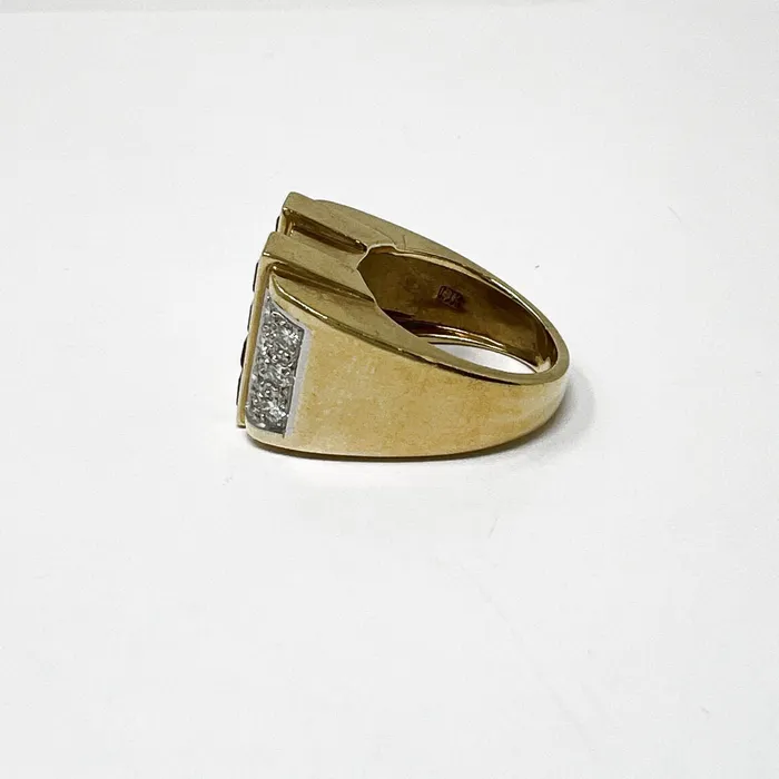 Platinum and 18K Gold Ring with Diamond and Sapphire Jewelry Rings